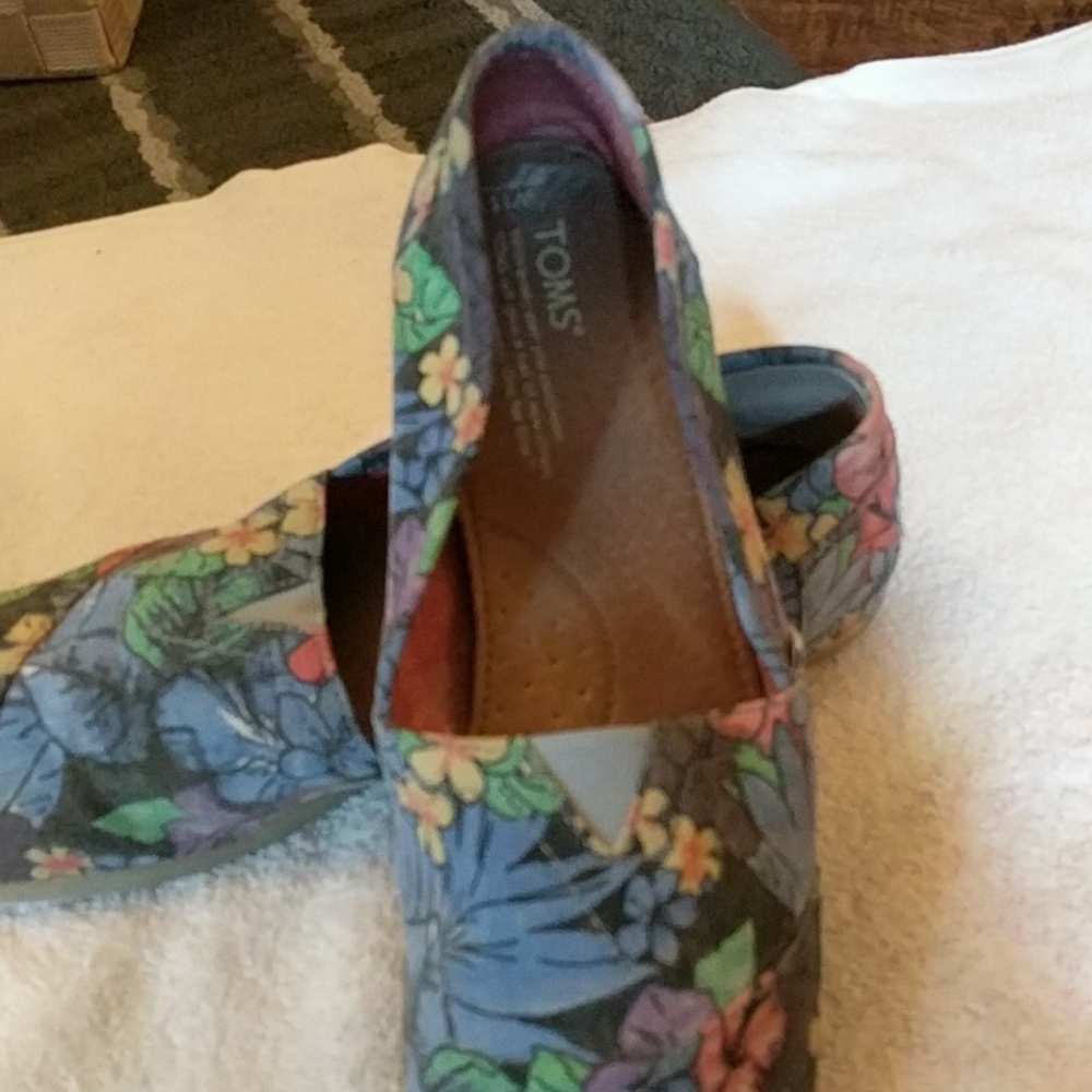 Tom's size 11